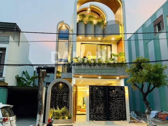 Cho thuê biệt thự, 4 phòng ngủ, 130m², Nguyễn Tất Thành, Hải Châu, Đà Nẵng - Photo 1