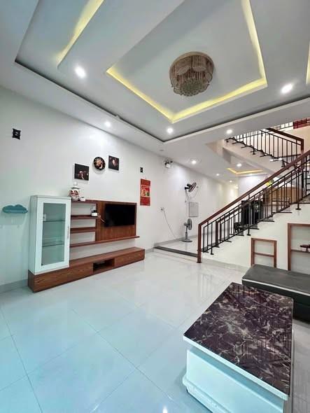 Cho thuê nhà riêng, 3 phòng ngủ, 110m², Cẩm Chánh 1, Hòa Xuân, Đà Nẵng - Photo 1