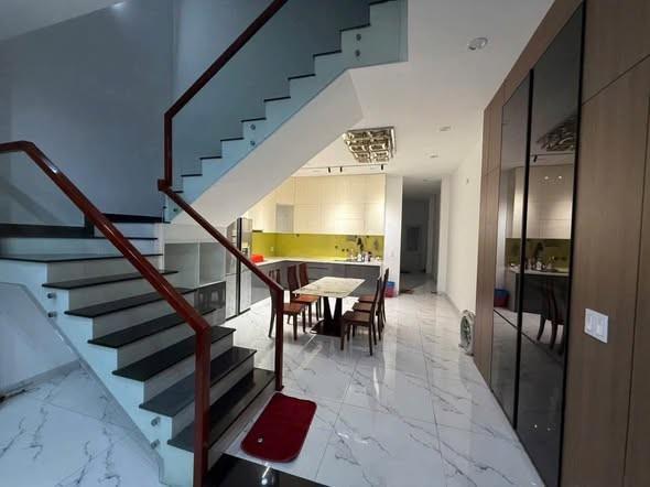 Cho thuê nhà riêng, 5 phòng ngủ, 100m², Bế Văn Đàn, Thanh Khê, Đà Nẵng - Photo 3
