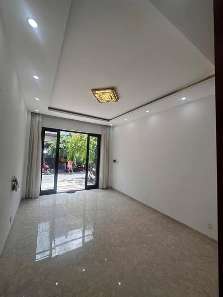 Cho thuê nhà riêng, 4 phòng ngủ, Hoàng Tích Trí, Hải Châu, Đà Nẵng - Photo 4