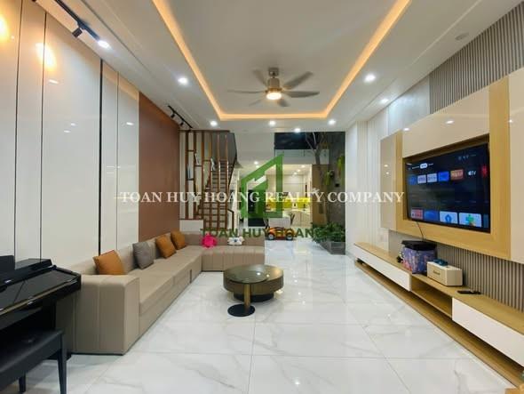 Cho thuê nhà riêng, 3 phòng ngủ, 83.33333333333333m², Nguyễn Trác, Hòa Cường, Đà Nẵng - Photo 1